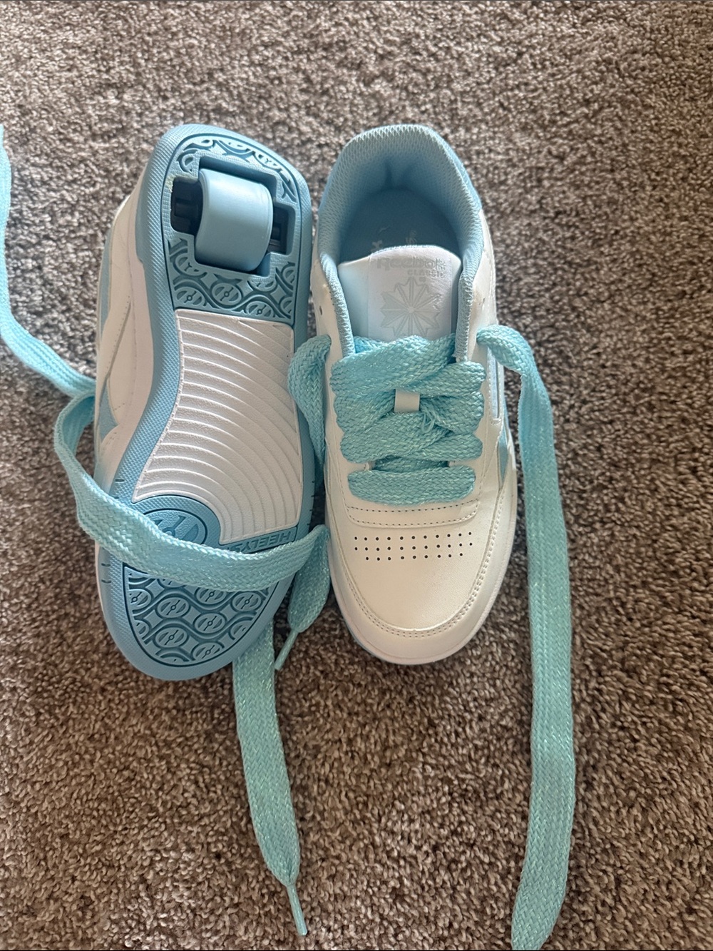 Kids Light Blue and White Heely-Style Skate Sneakers, sold out, size 4 unisex